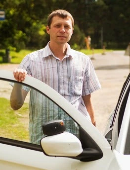 Vladimir Porkanen. B-kategooria sõiduõpetaja.